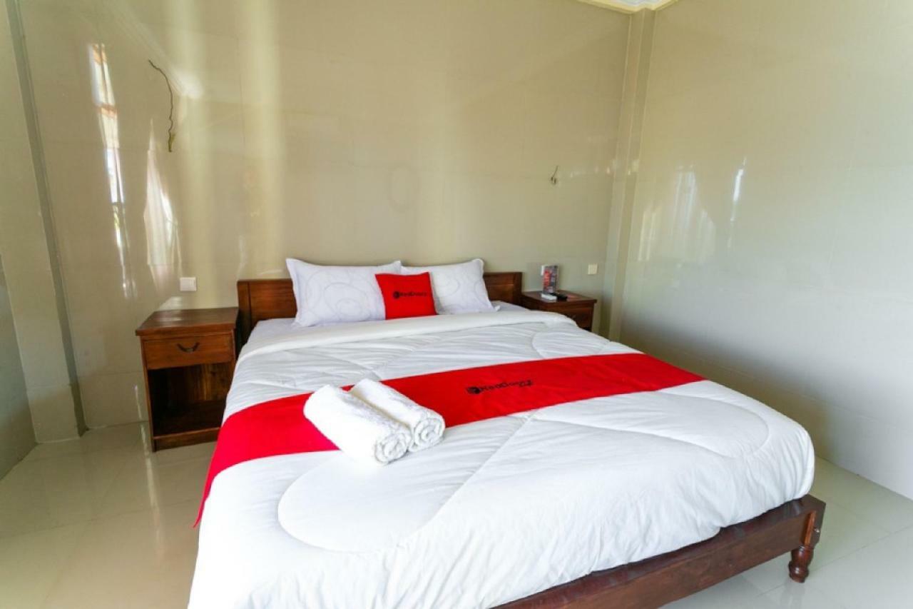 Reddoorz Near Parangtritis Beach Exterior photo
