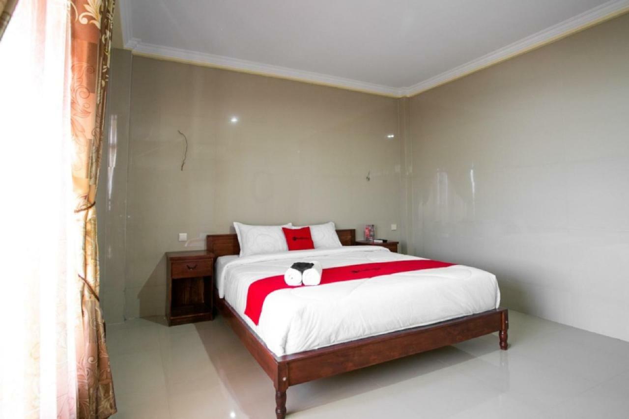 Reddoorz Near Parangtritis Beach Exterior photo
