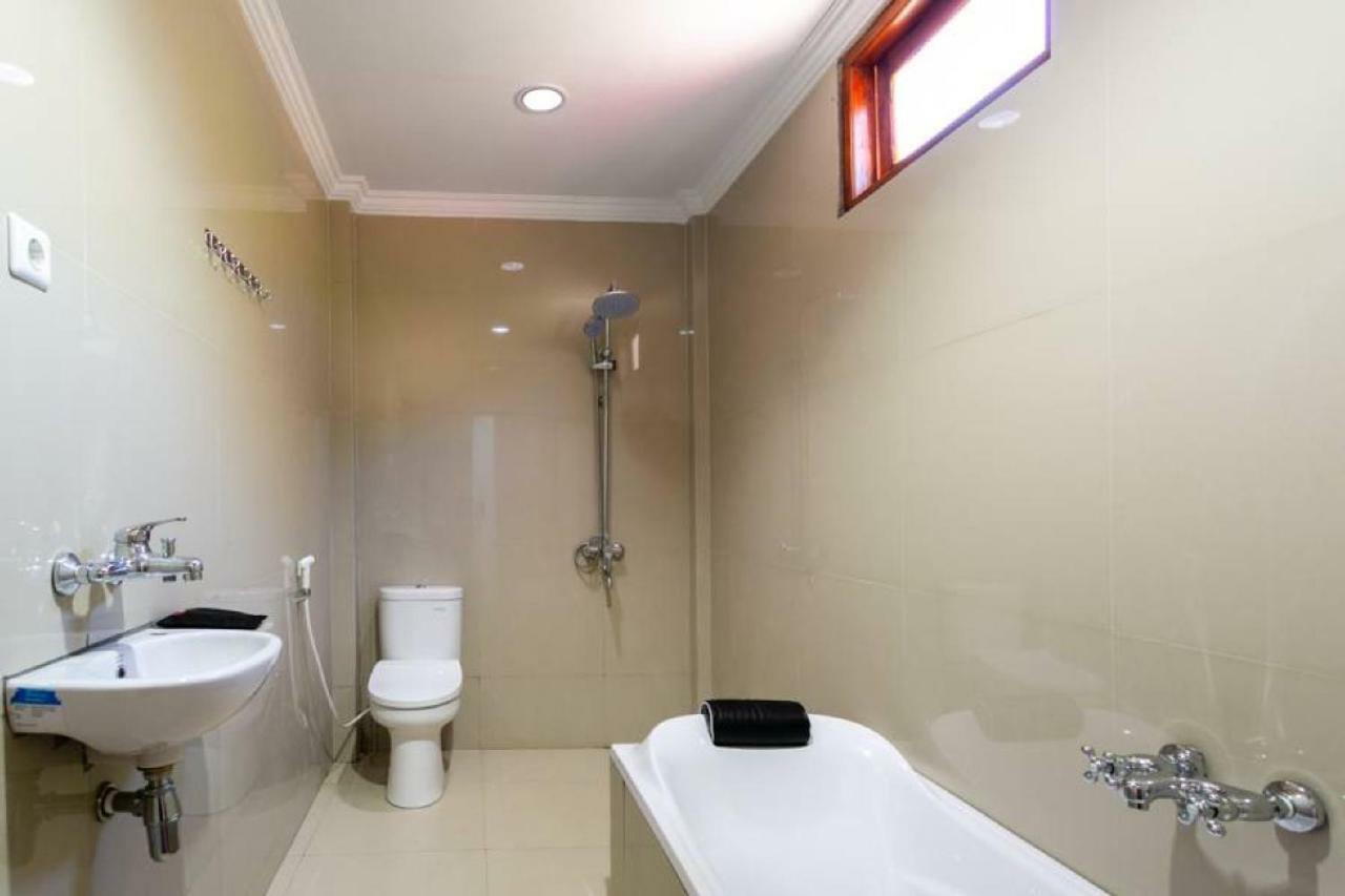 Reddoorz Near Parangtritis Beach Exterior photo