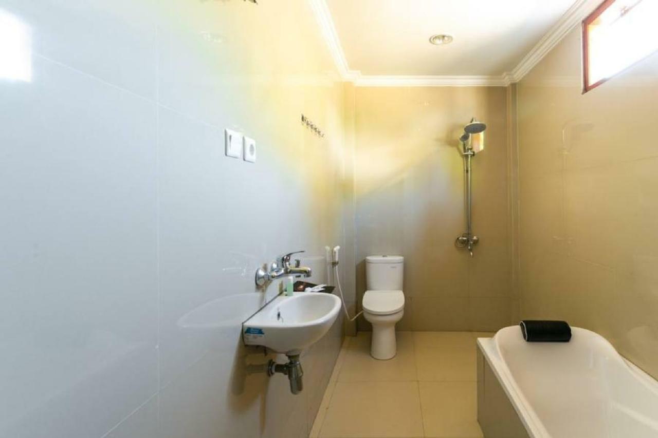 Reddoorz Near Parangtritis Beach Exterior photo